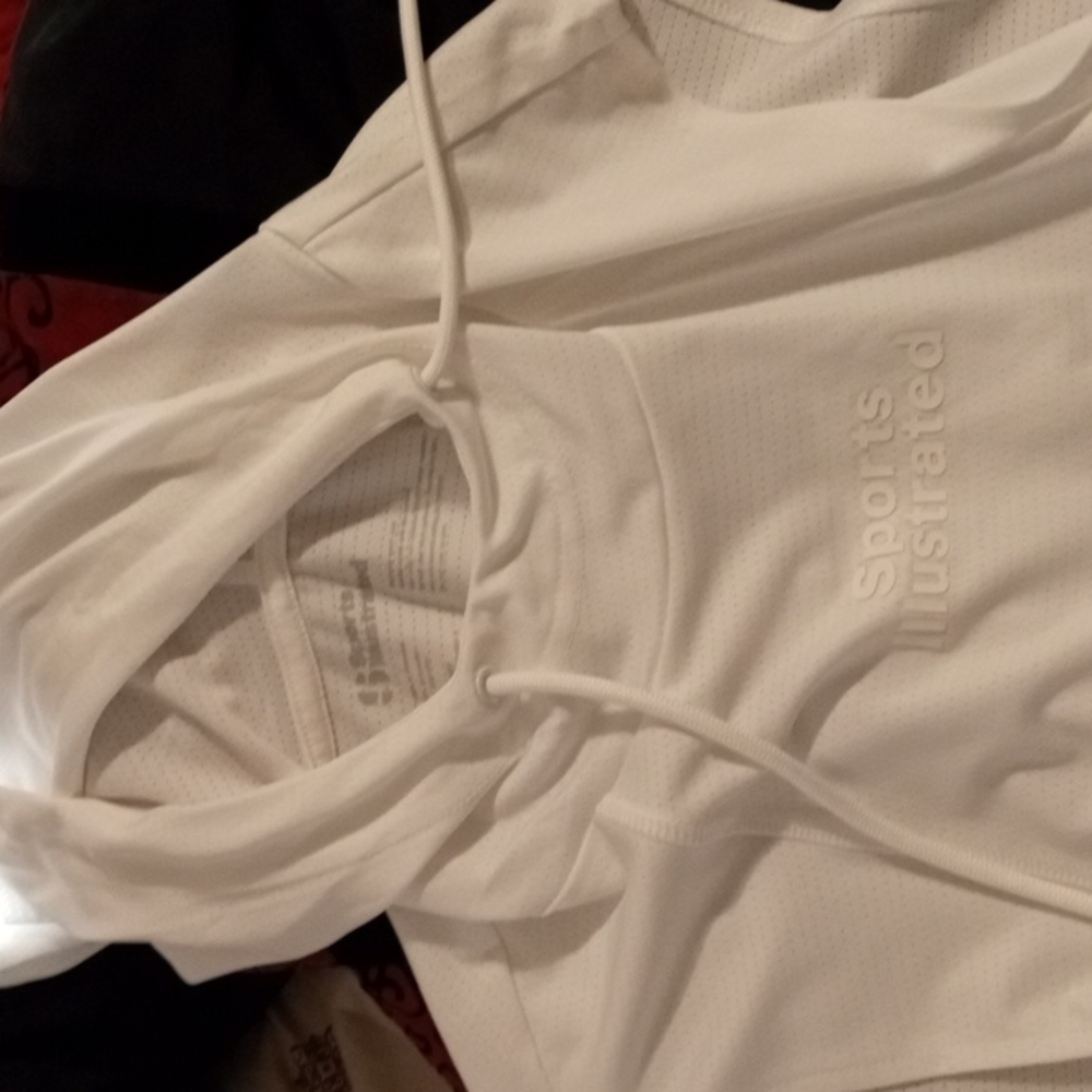 White sleeveless hoodie/ shooter